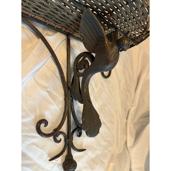 Vintage IRON and WICKER wall scounce shelf - Picture 15 of 15